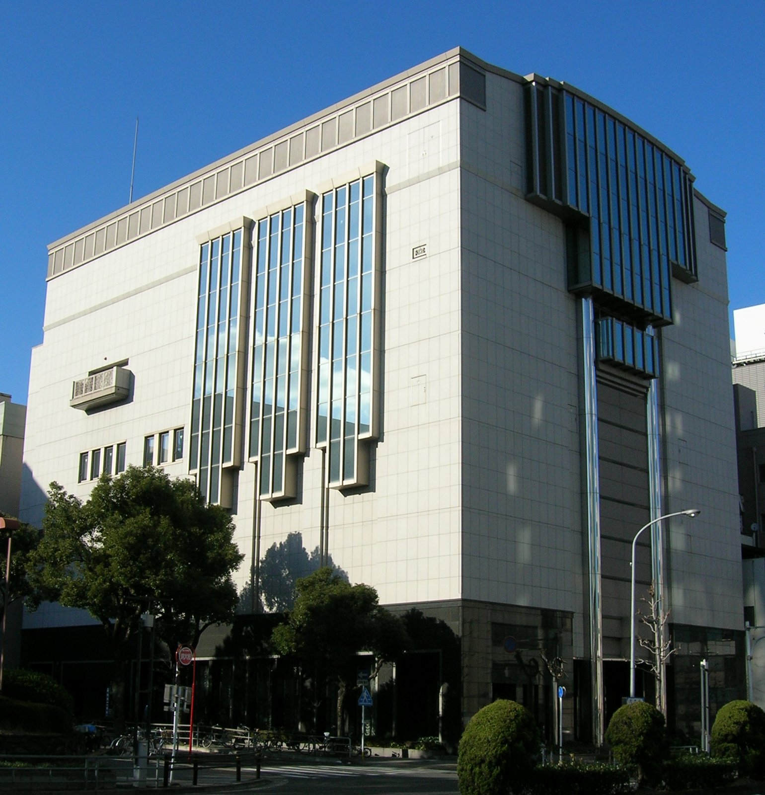 名古屋市音楽プラザの建物外観