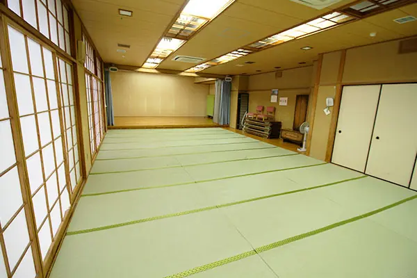 高洲コミュニティセンター 大広間1
