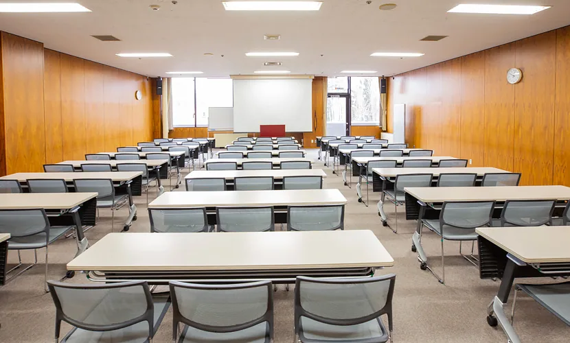 札幌市教育文化会館 研修室302