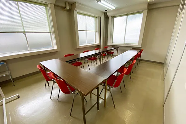 勤労会館　小会議室