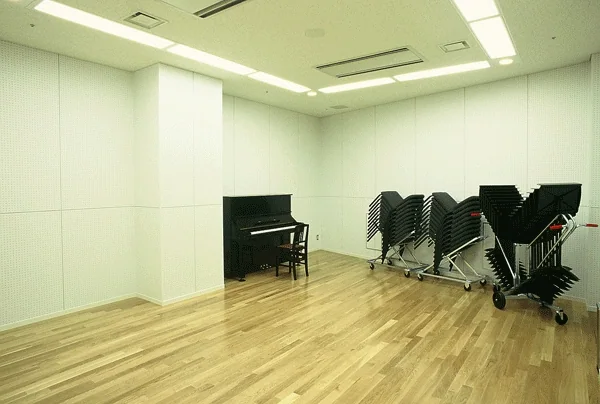 伊丹市立文化会館（東リ いたみホール） 練習室1