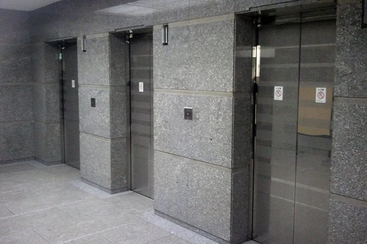 TKP新大阪ビジネスセンター エレベーターホール