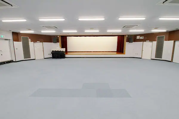 高洲コミュニティセンター ホール1