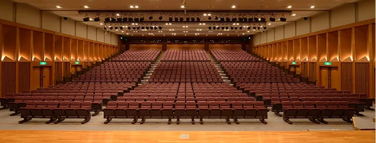 京都府民総合交流プラザ（京都テルサ） テルサホール 客席