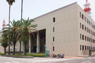 高知県立県民文化ホールの外観