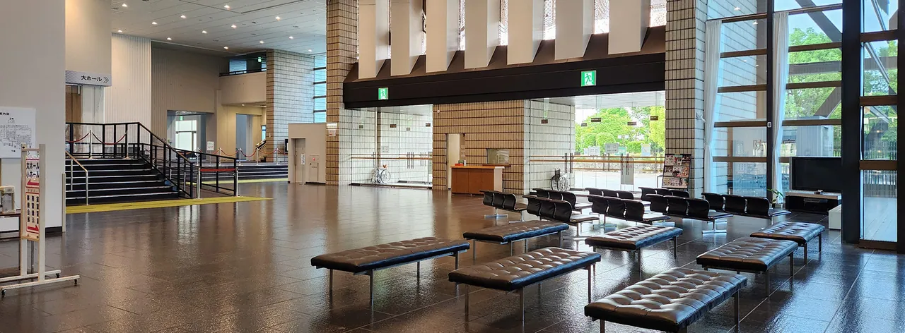 伊勢崎市あずまホール メガネのイタガキ文化ホール伊勢崎