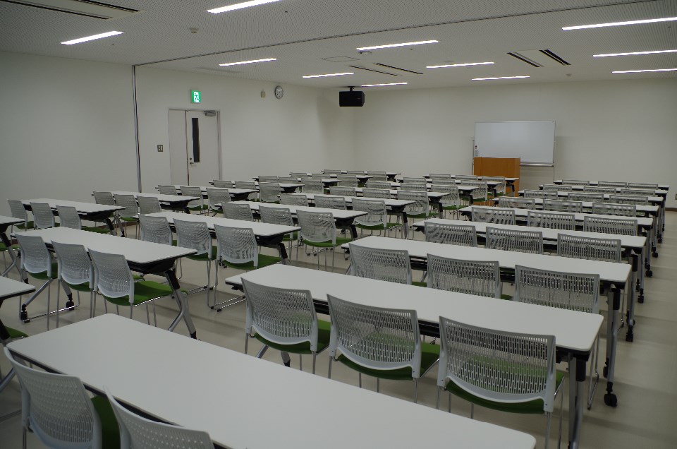 佐賀市青少年センター 大会議室