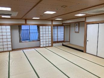 和室1。畳敷きの室内に障子と襖が見える。