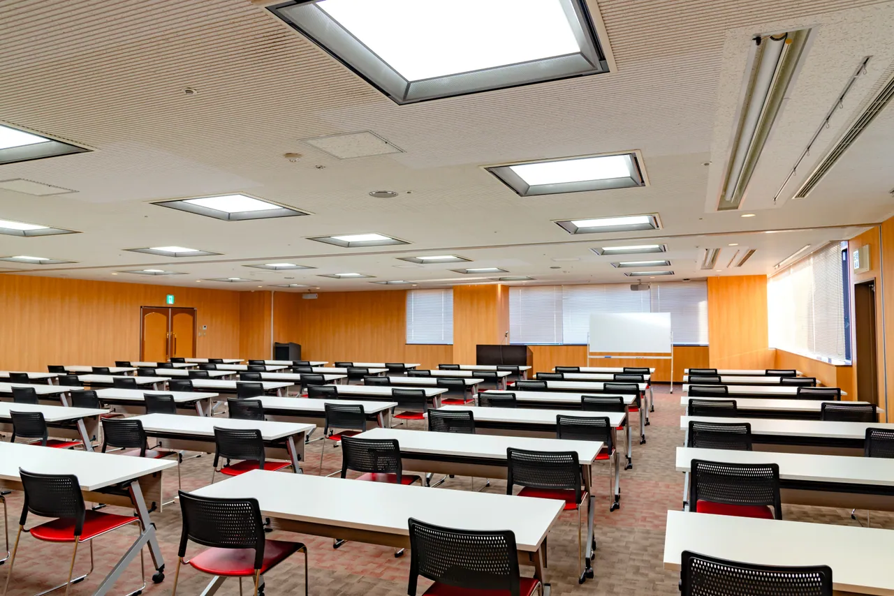 福岡県中小企業振興センター 会議室401