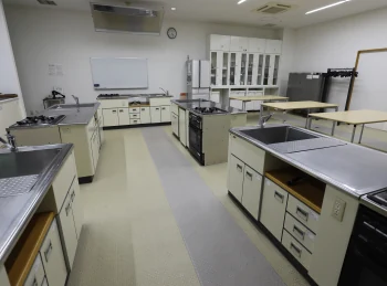 岩倉市生涯学習センター 料理室