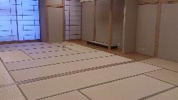 和室全面利用時の室内。襖と畳が見える。