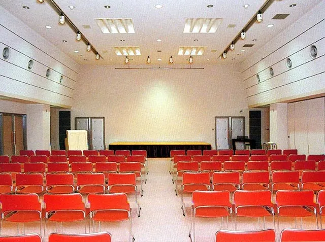 南砺市井波総合文化センター 井波総合文化センターの多目的ホール