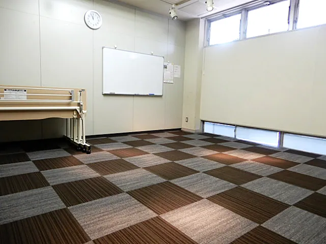 多治見市勤労者センター 会議室B