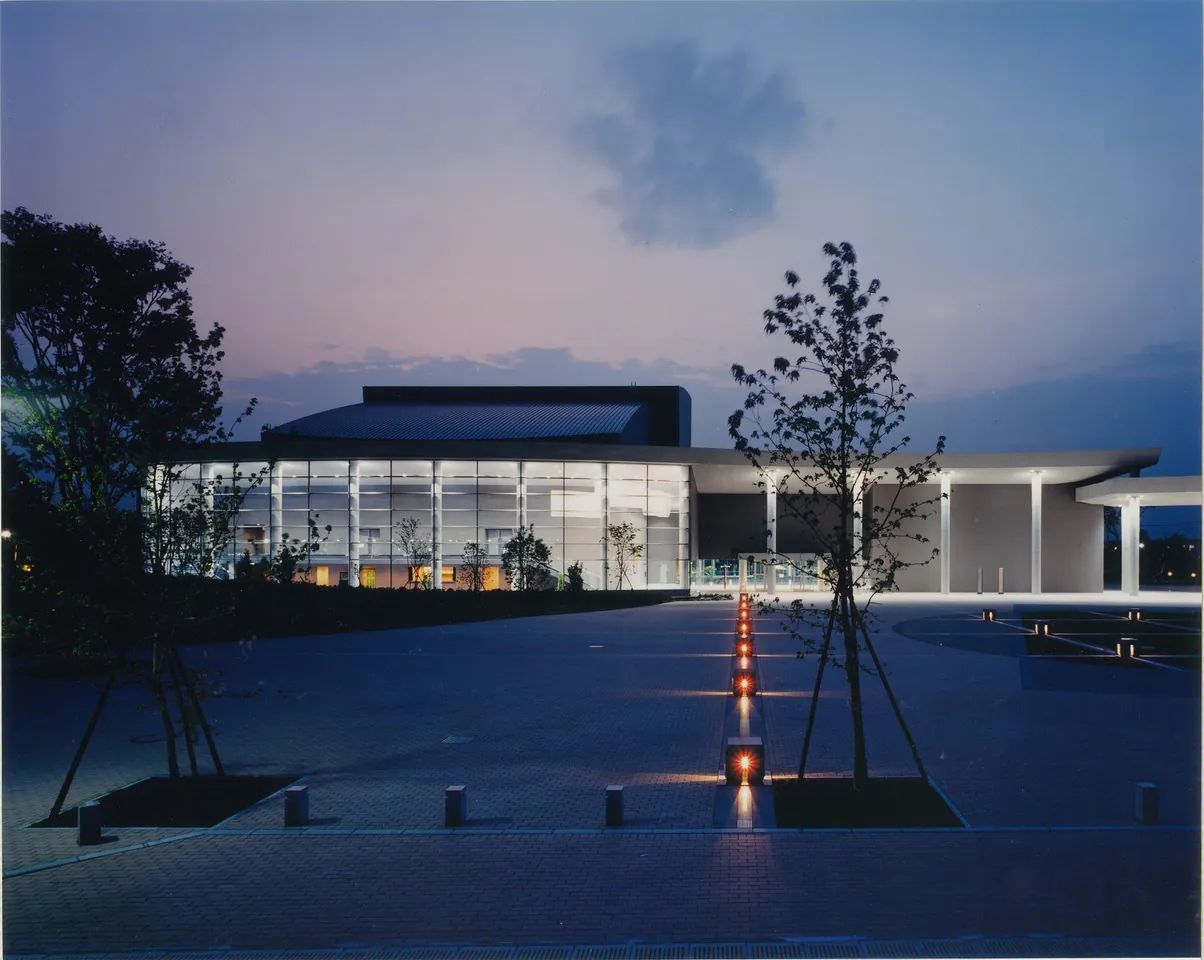 常陸大宮市文化センター（ロゼホール） 施設外観 夜景