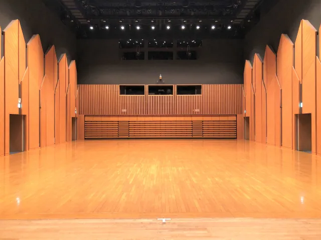 福井県県民ホール 県民ホールの平土間形式