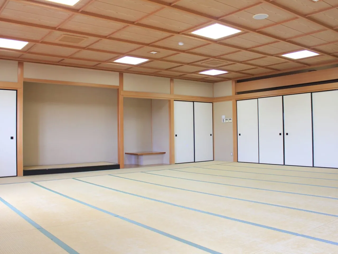 大阪国際ユースホステル・大阪府羽衣青少年センター 和室大