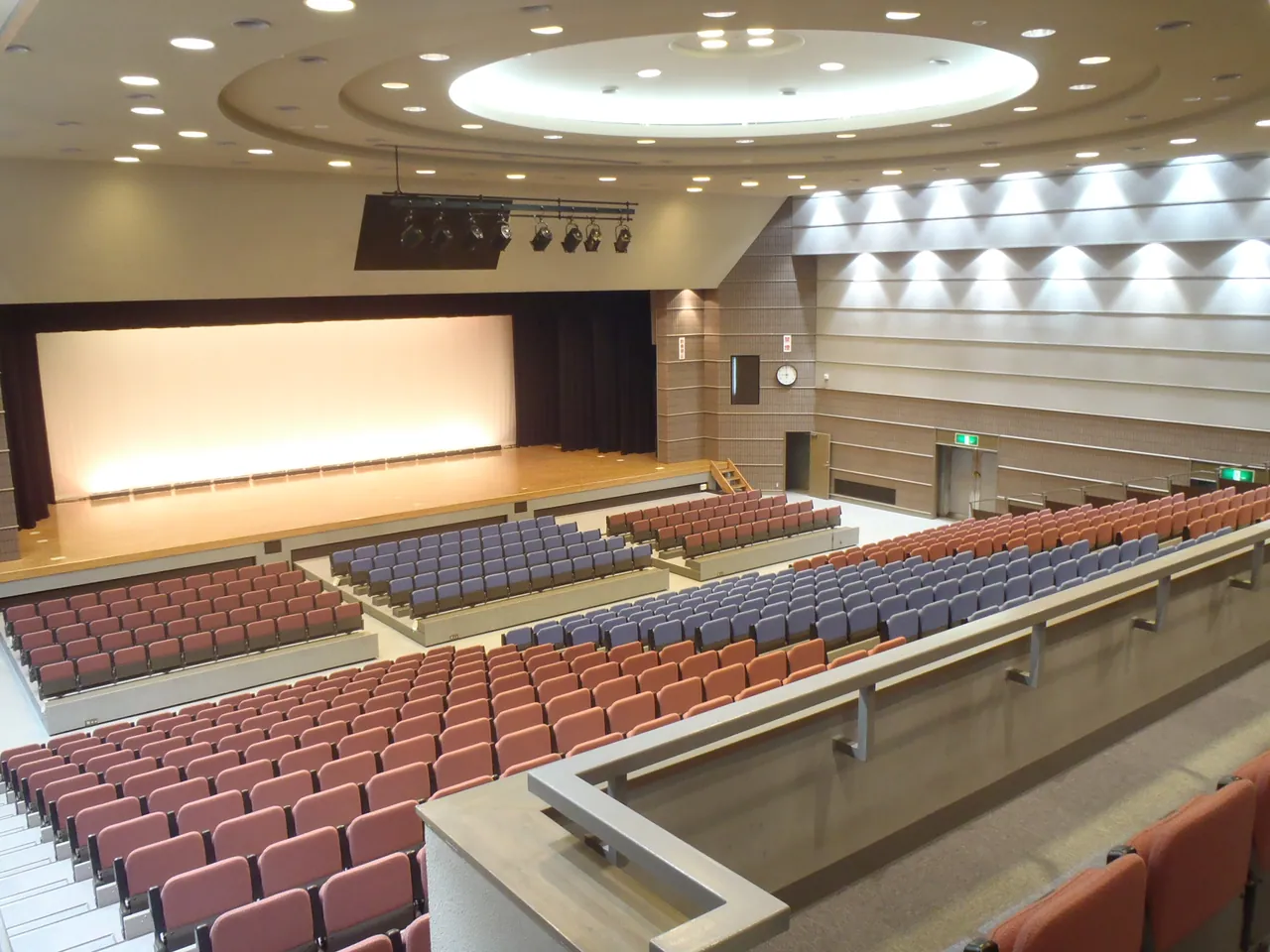 岡山市灘崎文化センター 館内の施設