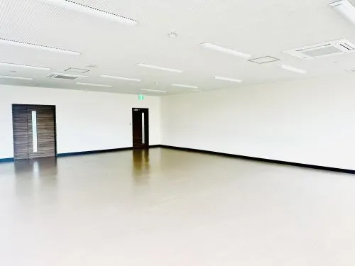 松阪市市民活動センター 多目的ホール04