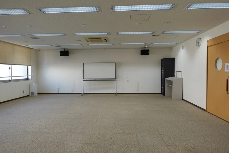伊丹市立北部学習センター（きららホール） 2階会議室