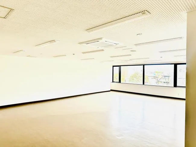 松阪市市民活動センター 多目的ホール01