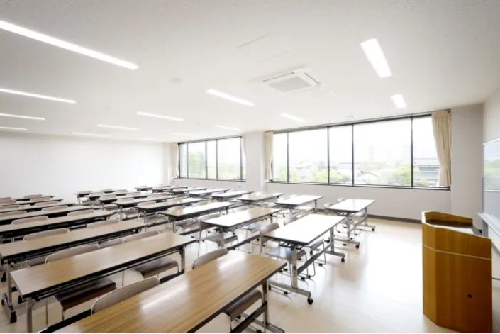 山梨県立青少年センター 山梨県立青少年センターの第2研修室
