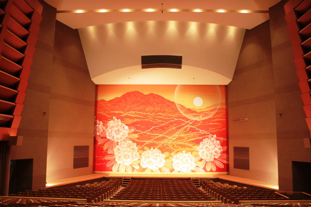 日野町町民会館わたむきホール虹 大ホール