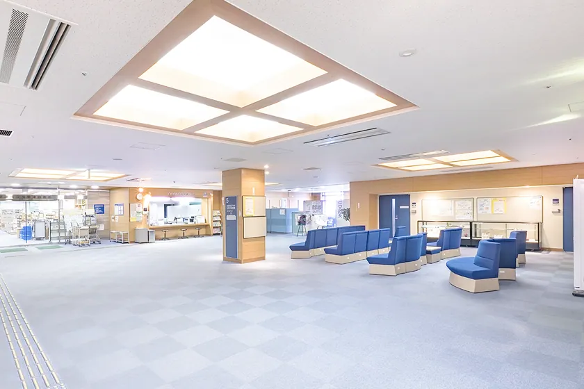 草津市立市民交流プラザ ロビー