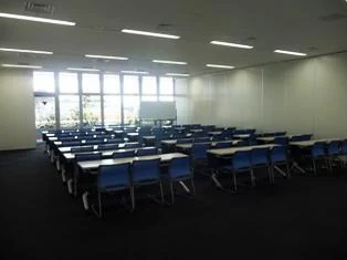 図書館交流プラザ りぶら 会議室302