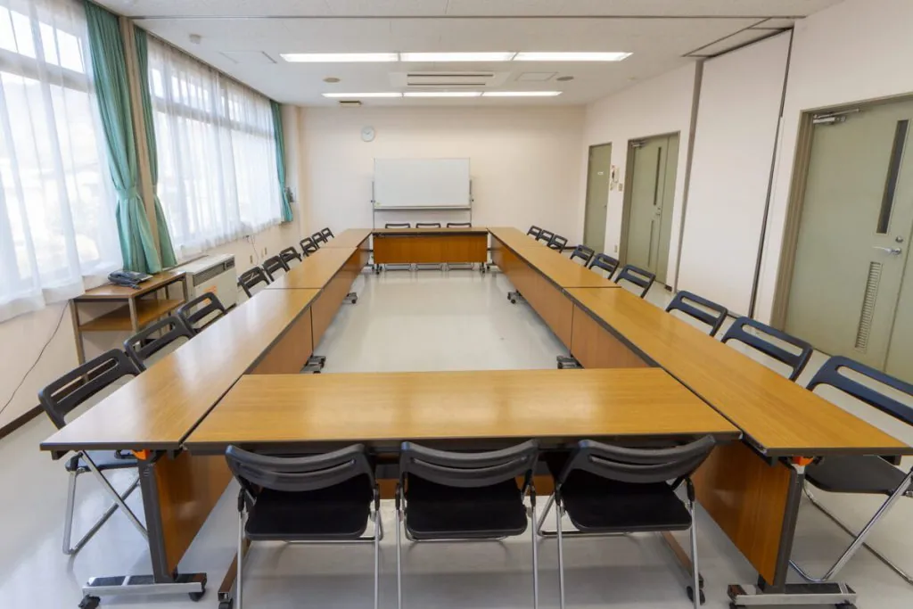 横瀬町町民会館（かわせみ会館） 多目的会議室（別角度）