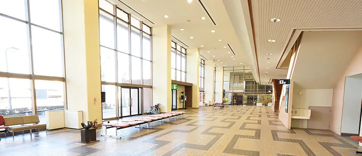 坂戸市文化施設（オルモ） オルモホール ロビー