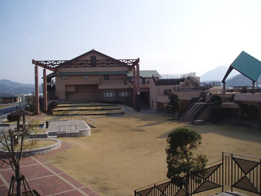韮山文化センター 施設外観