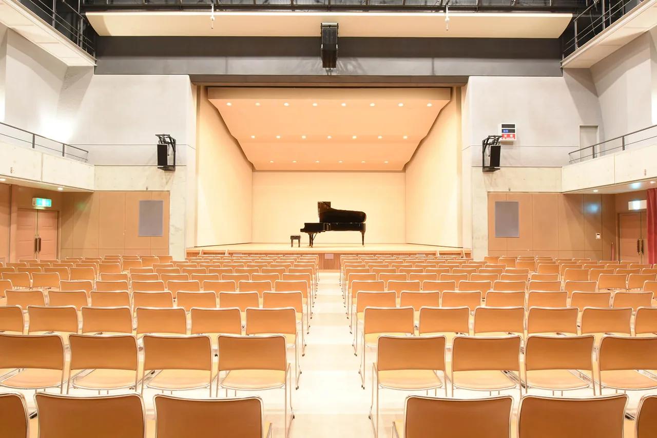 荒尾総合文化センター 小ホール