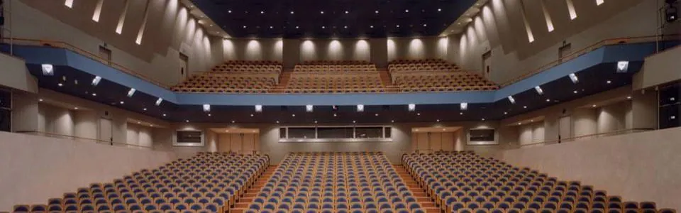 魚沼市小出郷文化会館 大ホール