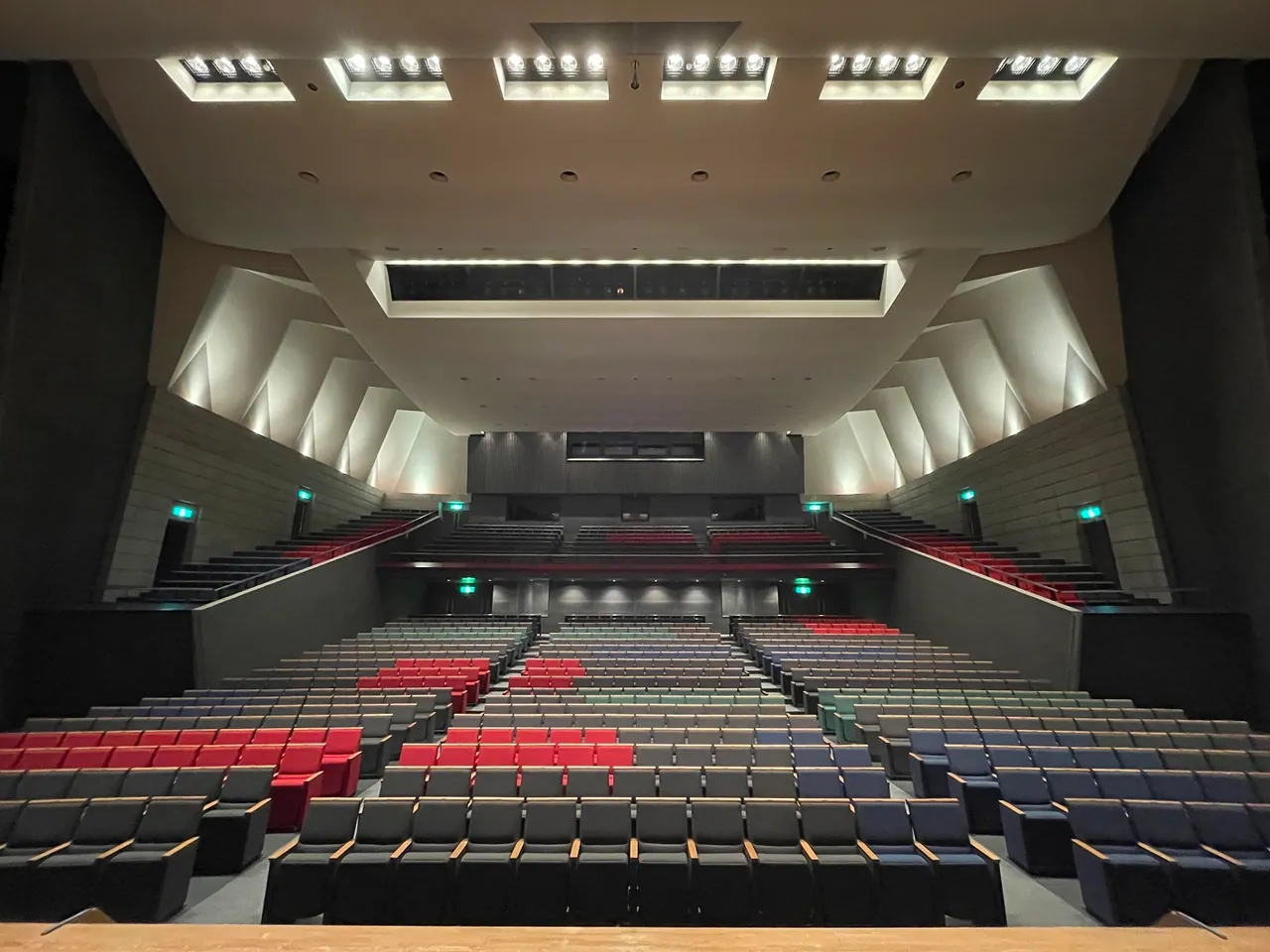 壱岐の島ホール 壱岐文化ホール 壱岐の島ホールの大ホール客席