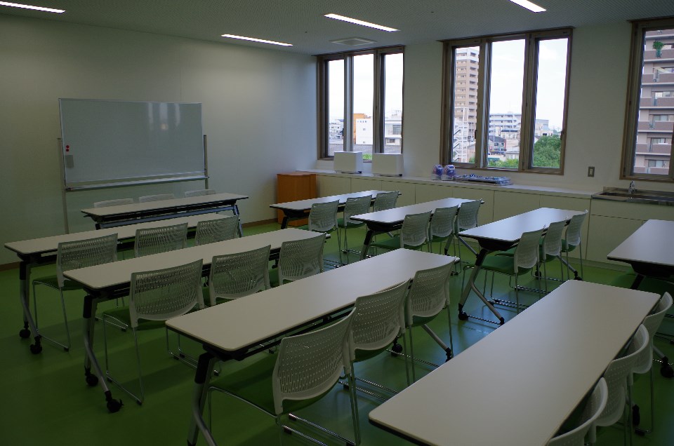佐賀市青少年センター 中会議室