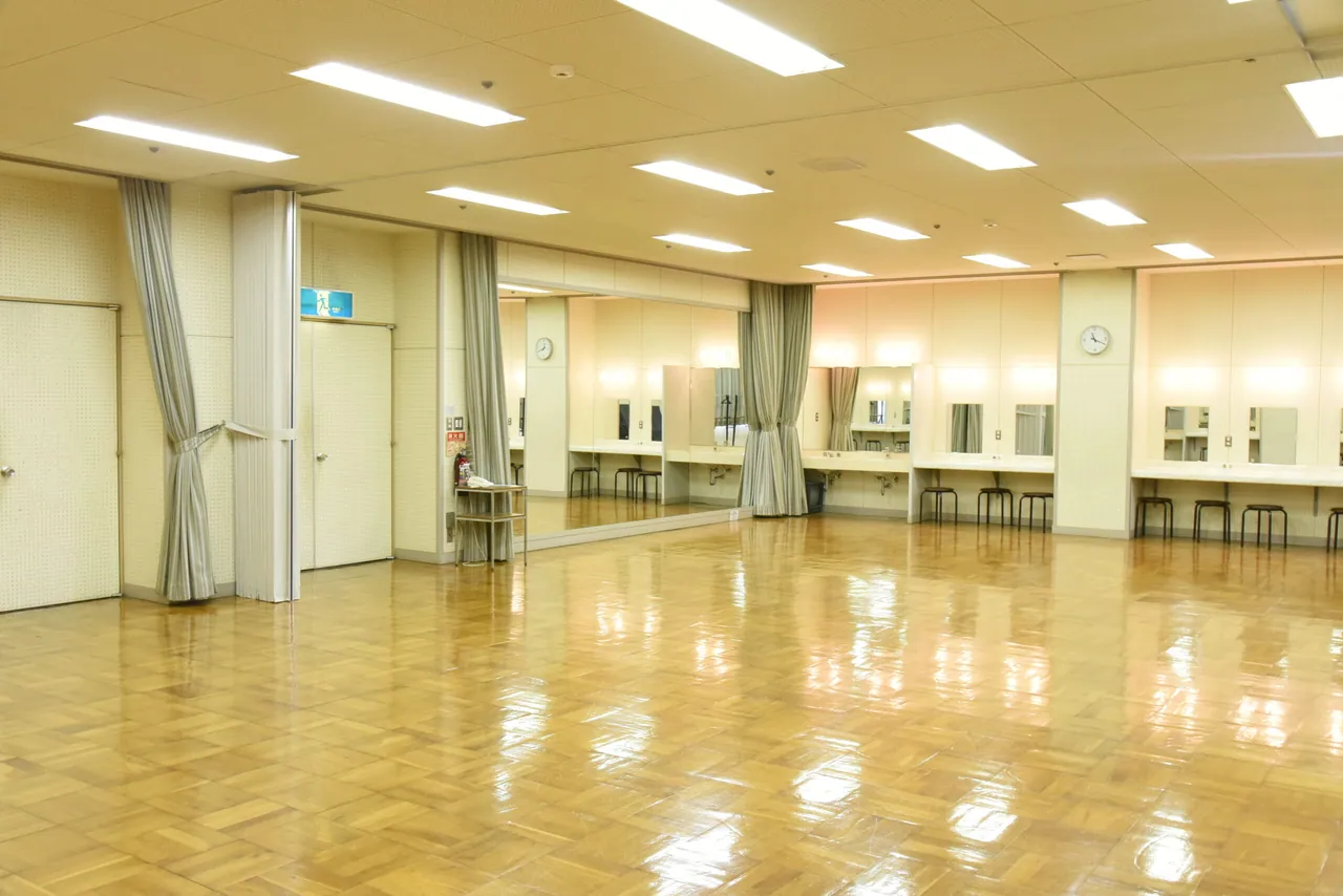 御坊市民文化会館 リハーサル室内観