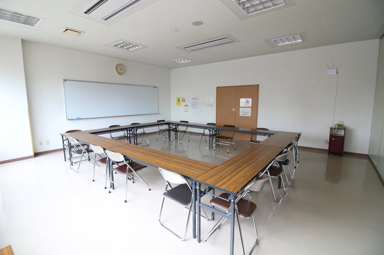 郡山市労働福祉会館 郡山市労働福祉会館の第4会議室
