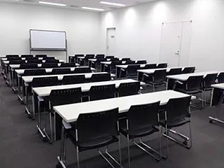 多目的スペース（中）