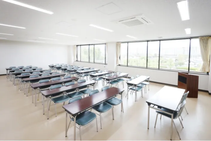 山梨県立青少年センター 山梨県立青少年センターの第1研修室