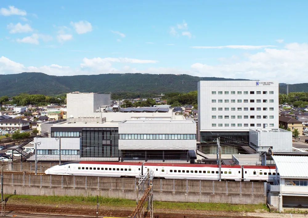 SS プラザせんだい（川内駅コンベンションセンター） 施設外観と周辺風景