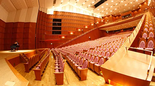 はつかいち文化ホール ウッドワンさくらぴあ ウッドワンさくらぴあ