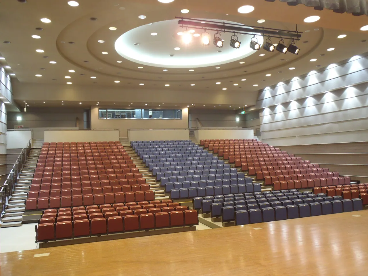 岡山市灘崎文化センター 館内の施設