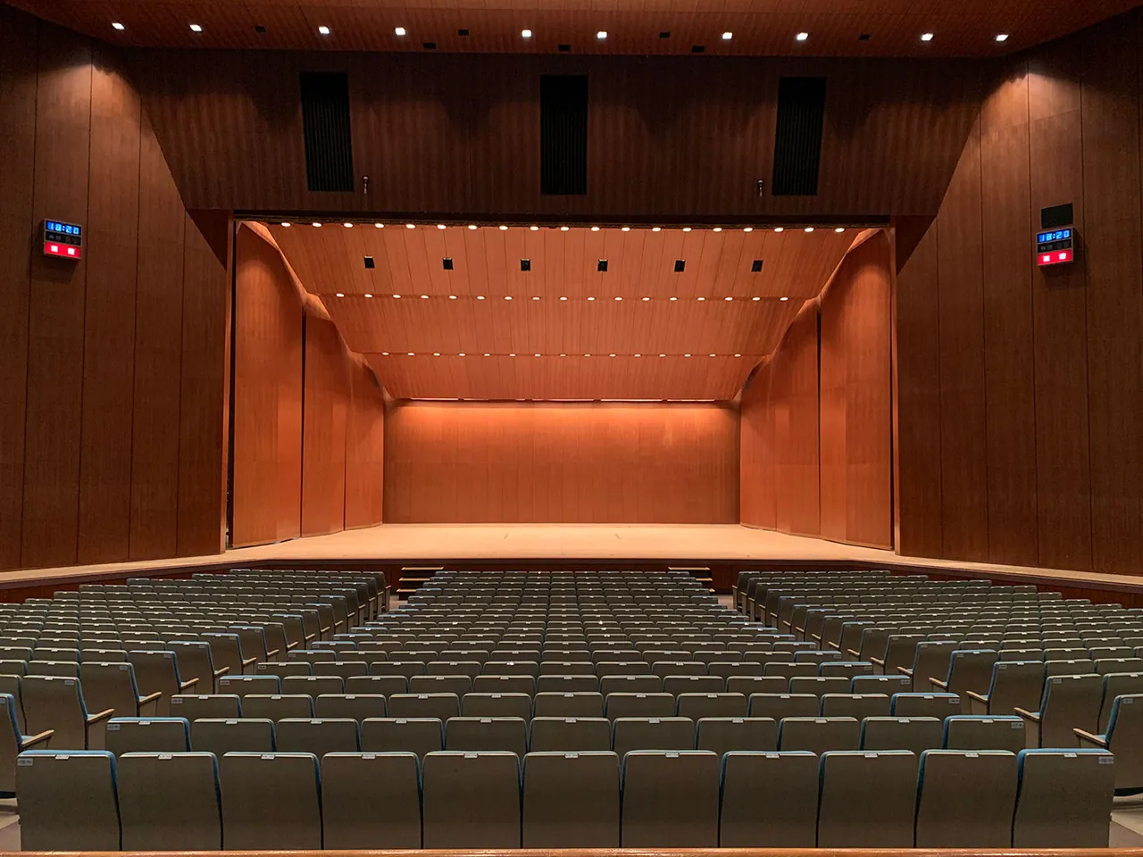 上野学園ホール 上野学園ホールのホールの写真