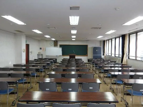 城南市民センター 視聴覚設備を備えた視聴覚室