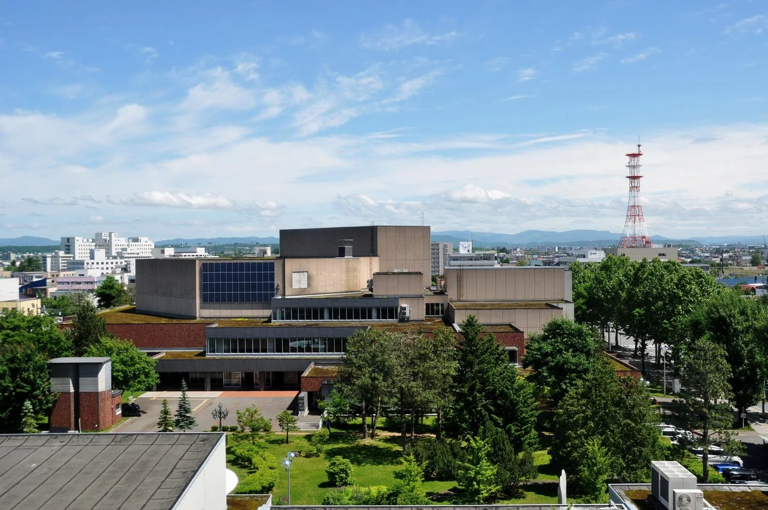 旭川市民文化会館 外観（遠景）
