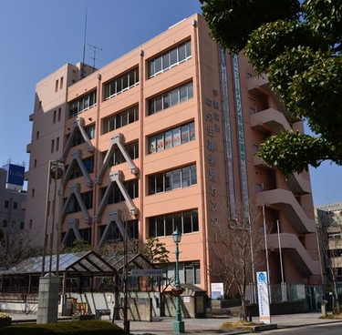 宇都宮市中央市民活動センターが入る中央生涯学習センターの外観