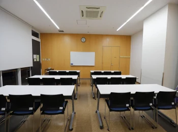 岩倉市生涯学習センター 会議室3