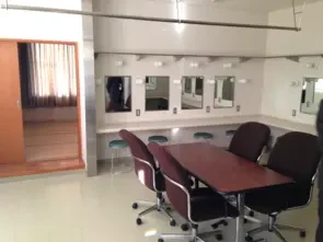 あま市美和文化会館 楽屋B（洋室および和室）