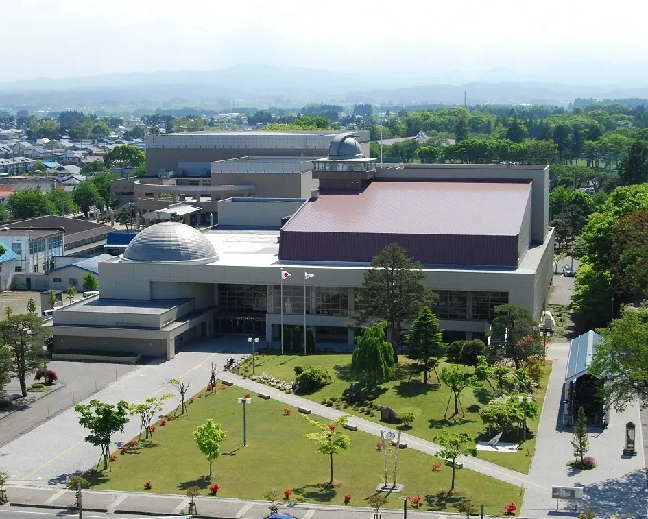 十和田市民文化センター 生涯学習センター 十和田市民文化センター・生涯学習センターの外観