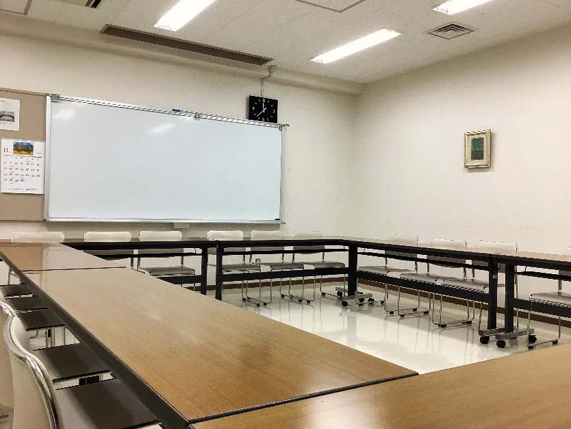 広島市男女共同参画推進センター 会議室1